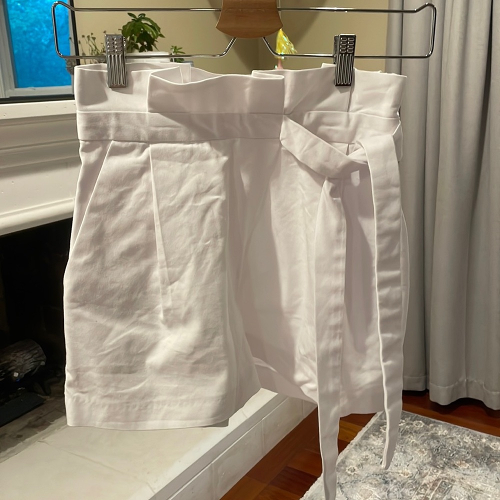 Zara White Paper Bag Shorts S